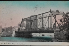 1910 pic of the old Water Street Bridge (present-day 4th Ave NE)