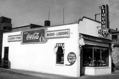 Mac's Liquor Store (was located at 405 N. Chatham St. - 1st St. N.E.) Austin, Mn