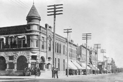 N. Main St. and E. Bridge St. (2nd Ave. N.W.) - 1914 (looking towards the NE)